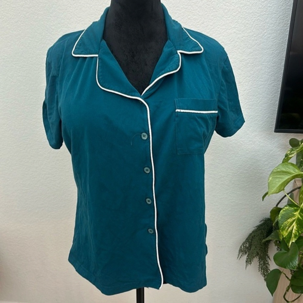 Elegant Teal Button-Down Shirt for Women
